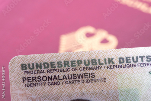Foto Deutscher Reisepass und ein Personalausweis