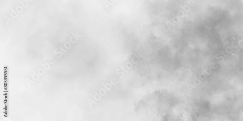 Layers of smoky motion weaving tonal abstraction into shadowy atmospheric gradients

