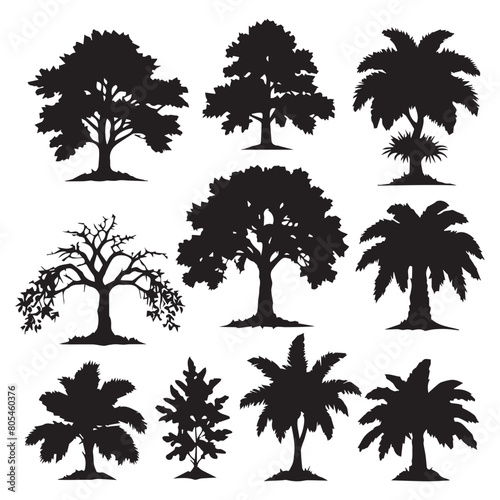 Detailed tree silhouettes - Illustration