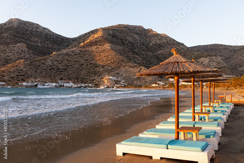 Schilderij op canvas Plage de Kamares sur l'île de Sifnos, Grèce