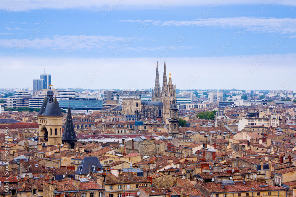Naklejka premium Aerial view of Bordeaux city in France