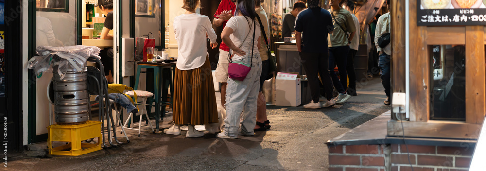 © naka - 立ち飲み