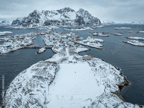 Henningsvaer photo