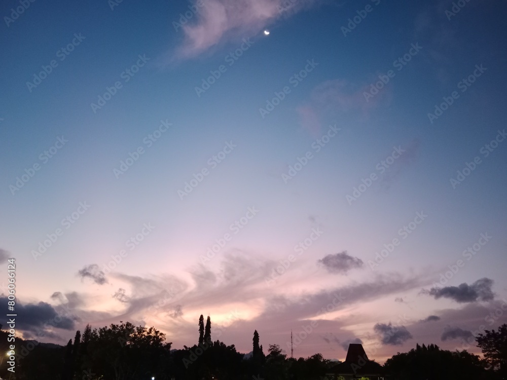 Obraz premium sunrise in morning day. beautiful landscape in sky.