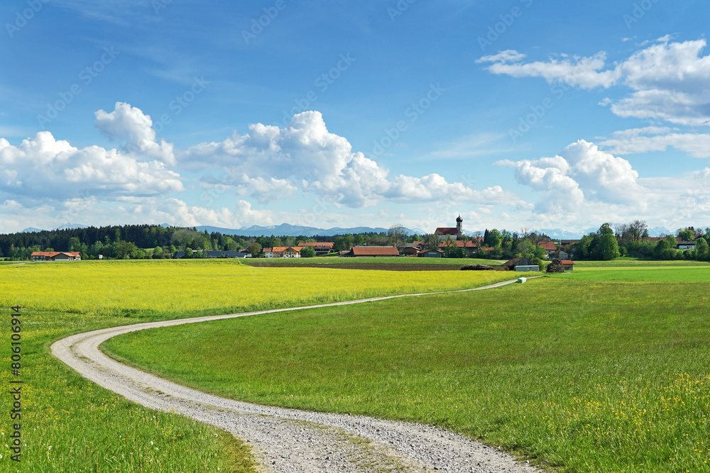 Obraz premium Landschaft in Oberbayern bei Dietramszell