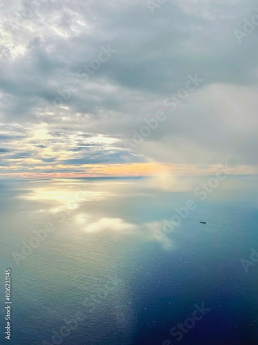 Vista del mar desde un avión © Alexander