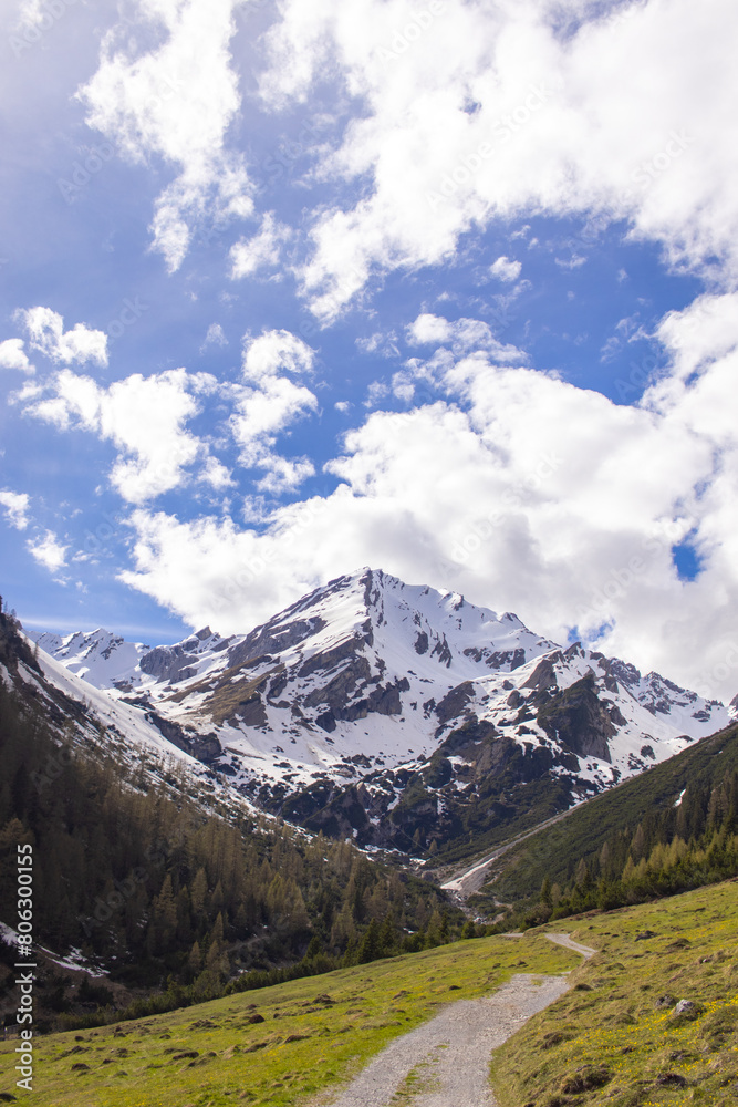 Aussichtsgipfel Muttekopf in den Lechtaler Alpen in Tirol