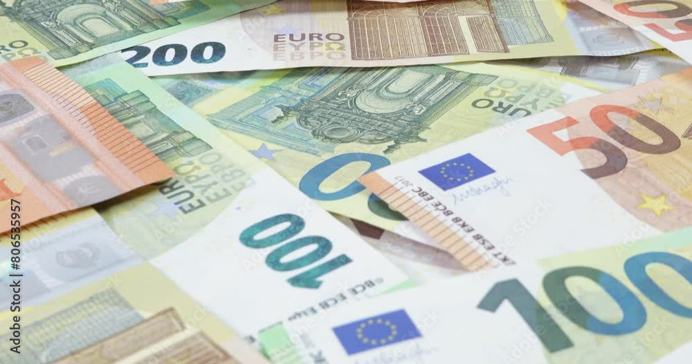 Nahaufnahme von vielen Euro Geldscheinen Nahaufnahme von vielen Euro Geldscheinen