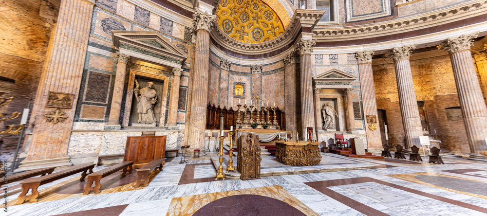 Fototapeta premium Details from interior of Pantheon, the oldest well preserved temple in Rome, Italy