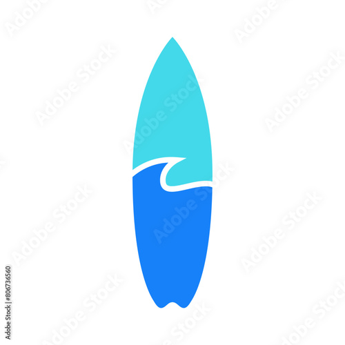 Logo club de surf. Silueta de tabla de surf con olas de mar en su interior formando paisaje marino
