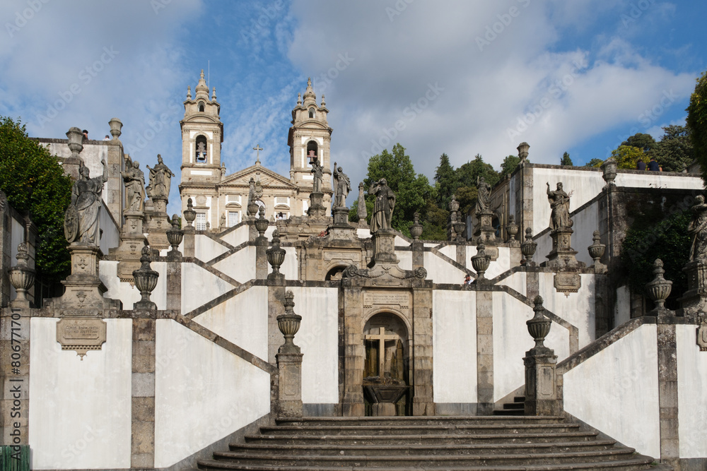 Fototapeta premium Baroque stairway to Bom Jesus do Monte sanctuary near Braga, Portugal