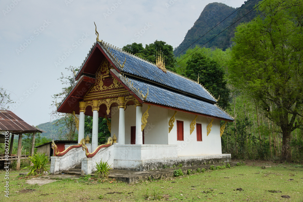 Echoes of the Past: The Abandoned Old Temple of Muang Ngoy Neua Revealed Echoes of the Past: The Abandoned Old Temple of Muang Ngoy Neua Revealed