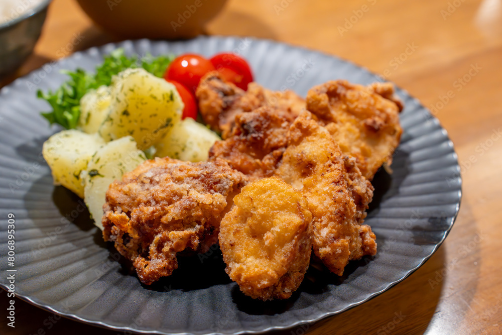 鶏のから揚げ