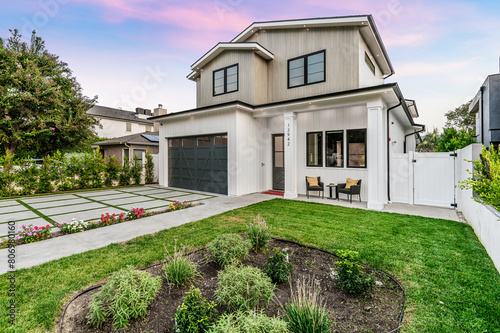 Exterior view of a contemporary new home in Los Angeles.
