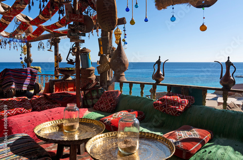 Vászonkép Sharm El-Sheikh, Egypt: Farsha vintage cafe in Aravian stylr sea view