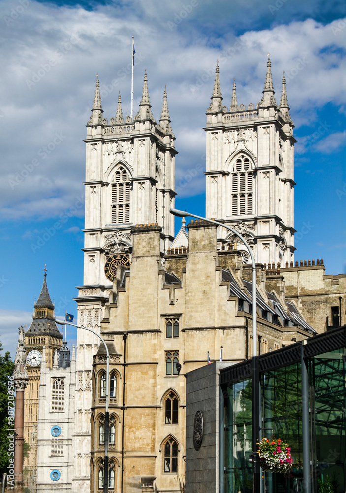 Fototapeta premium Westminster Abbey, formally called the Collegiate Church of St. Peter at Westminster, is a beautiful and historic Anglican church in London