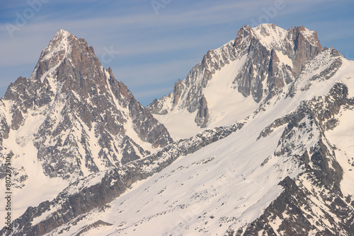 Majestätische Gipfel des Mont-Blanc-Massivs im Fokus; Blick vom Le Brevent auf Aiguille de Chardonnet (3824) und Aiguille d'Argentiere (3901) photo