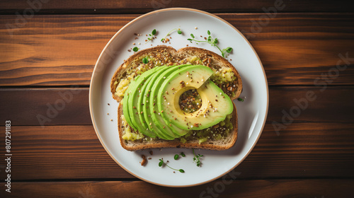 Photo vue du dessus d'avocat sur un toast. Nourriture, sain, délicieux. Petit déjeuner, brunch. Alimentation, cuisine. Pour conception et création graphique.