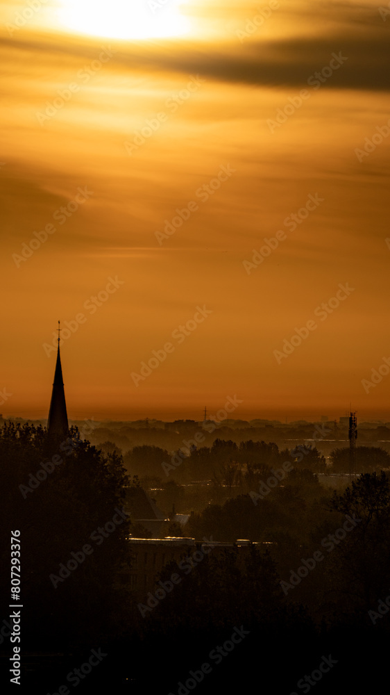 Obraz premium Orange sunrise over Katwijk