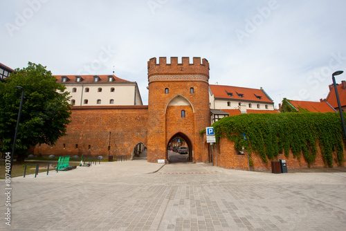 Gotycka brama wraz z murami obronnymi, Toruń, Polska