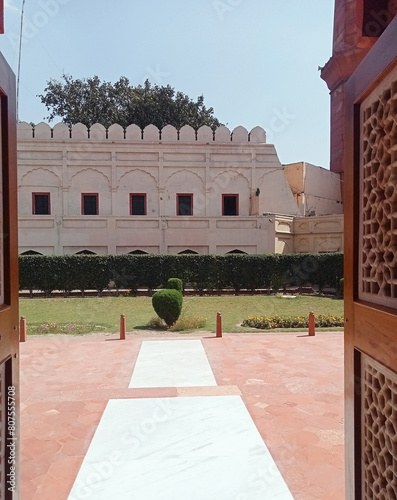 entrance to the palace of the palace city,Alama Iqbal tomb,s door photo