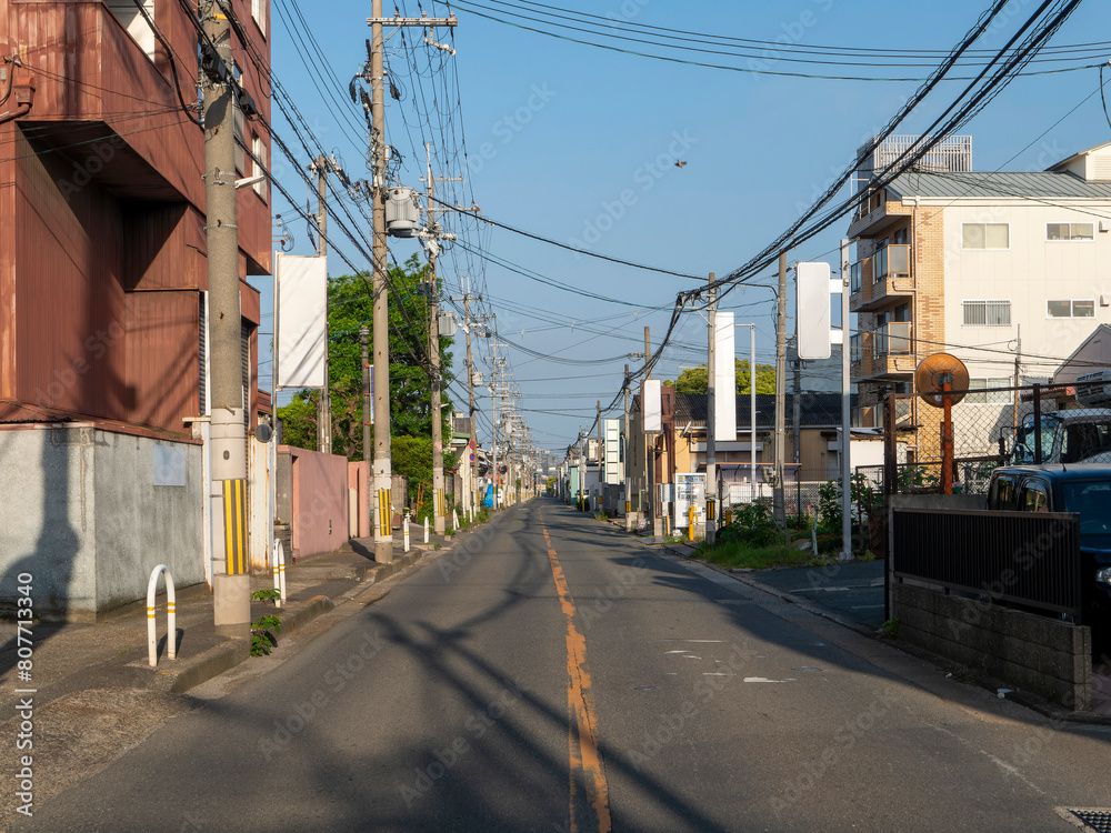 工場が建ち並ぶ八尾市の風景