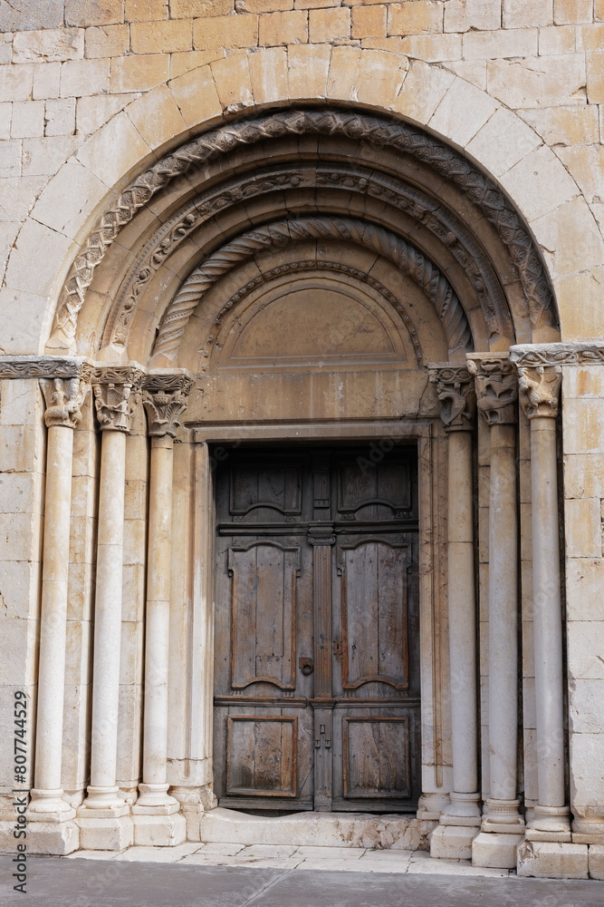 Portal of the church of Espira de l'Agly; old church door