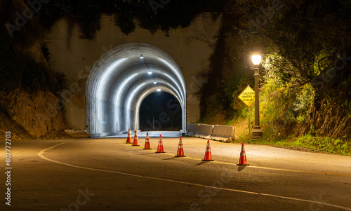 Foto tunnel in the park