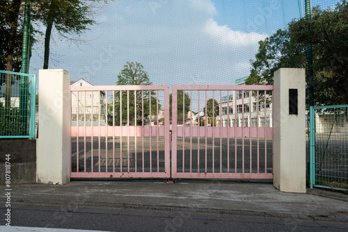 Obraz na płótnie 学校の門、校門、