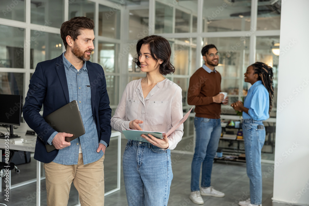Coworking spaces foster collaboration among diverse professionals Coworking spaces foster collaboration among diverse professionals