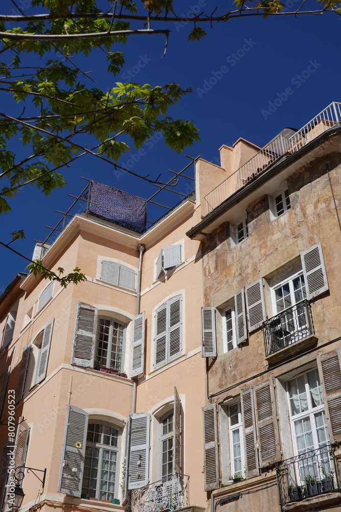 Façades d'immeubles à Aix-en-Provence