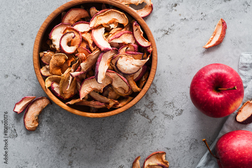 Dried apple slices, healthy vegan snack