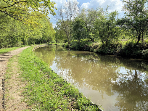  A view of the Shropshire Union Canal near Ellesmere on a sunny day 