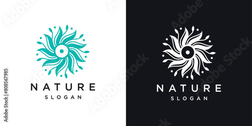 Beauty flower logo icon. Creative simple luxury flower logo ideas. © sang