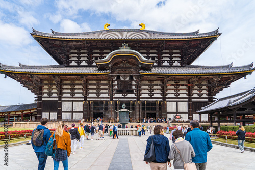 奈良県に東大寺の大仏殿の風景 photo