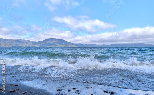 激しい波の支笏湖 / Lake Shikotsu with heavy waves photo