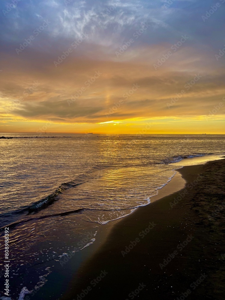 Obraz premium sunset over the sea