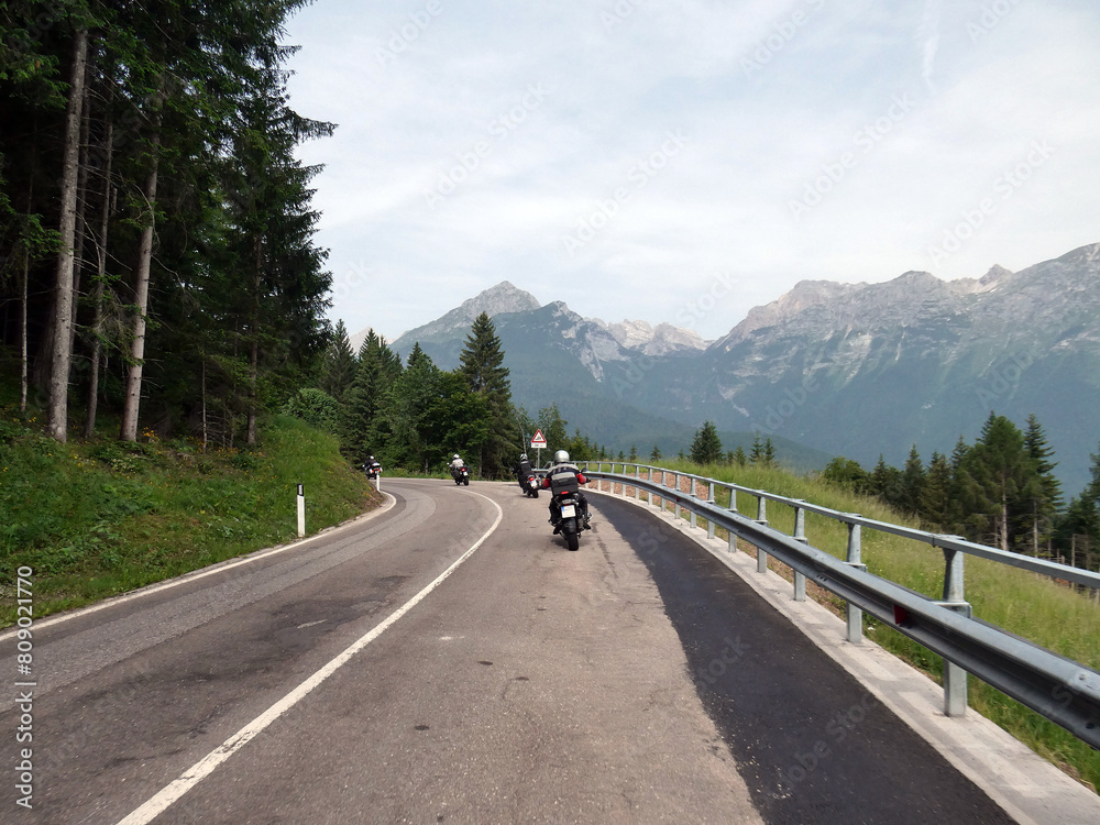 Straße bei Fai della Paganelle Straße bei Fai della Paganelle
