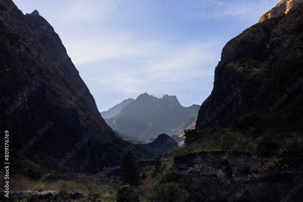 Entrée du cirque de Mafate, Ile de la Réunion Entrée du cirque de Mafate, Ile de la Réunion
