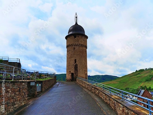 Obraz na płótnie Pulverturm in Zell an der Mosel w salonie