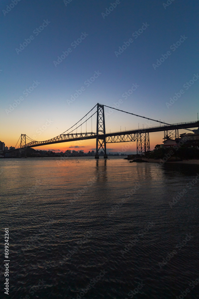 pôr-do-sol ponte Hercílio luz de Florianopolis Santa Catarina Brasil Florianópolis