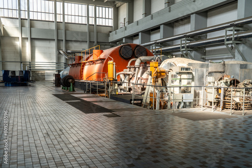 Turbine und Generator in einem Kohlekraftwerk photo