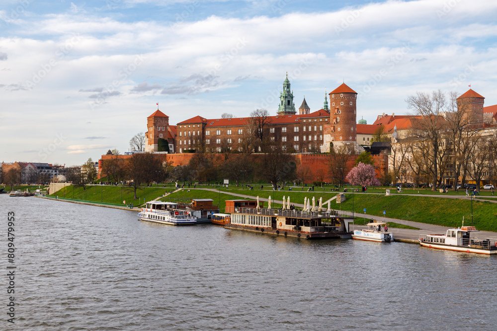 Fototapeta premium Wawel Castle and Vistula river. Krakow, Poland.