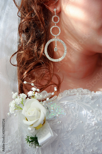 Bridal neck