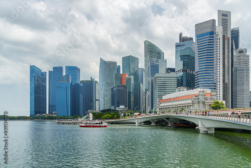 View of skyscrapers at downtown across Marina Bay in Singapore © efired