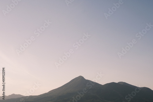 夕暮れの磐梯山