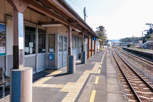 NHK連続テレビ小説ブギウギゆかりの地として賑わう引田駅（香川県東かがわ市） photo