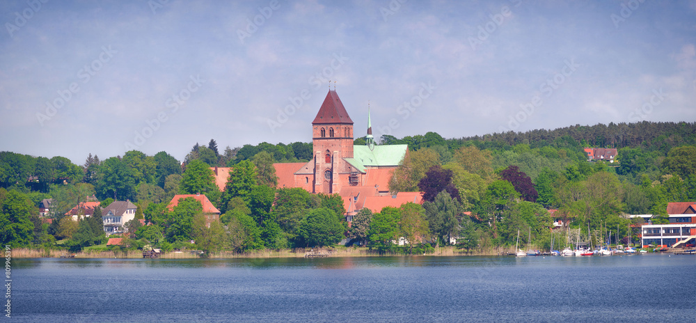 Panoramic view from the west side over the lake