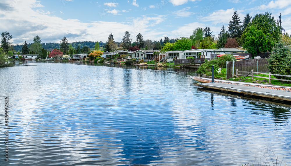 Fototapeta premium Kenmore River Homes 4