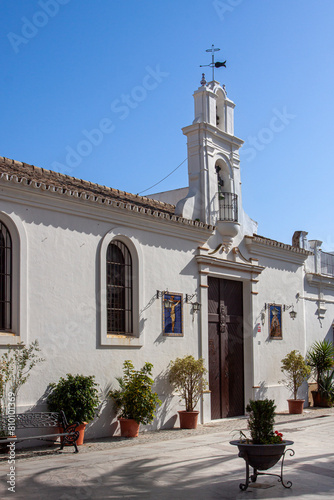 Fotografia Kleine Kirche in der Altstadt von Chipiona, Andalusien, Spanien